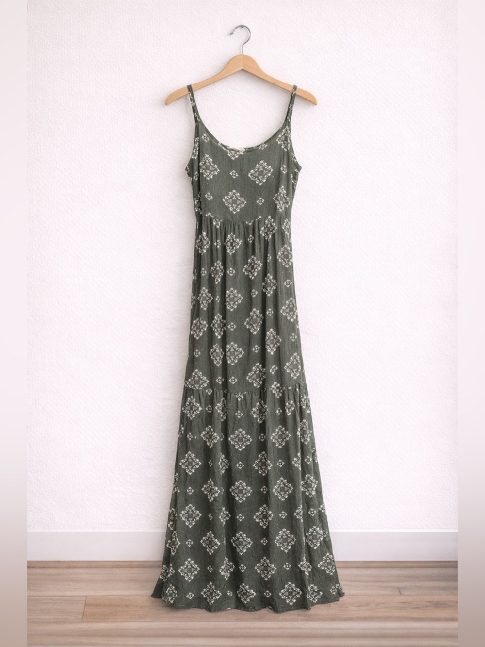 Olive Green Floral Maxi Dress Sleeveless Flowy Casual Dress Size XS